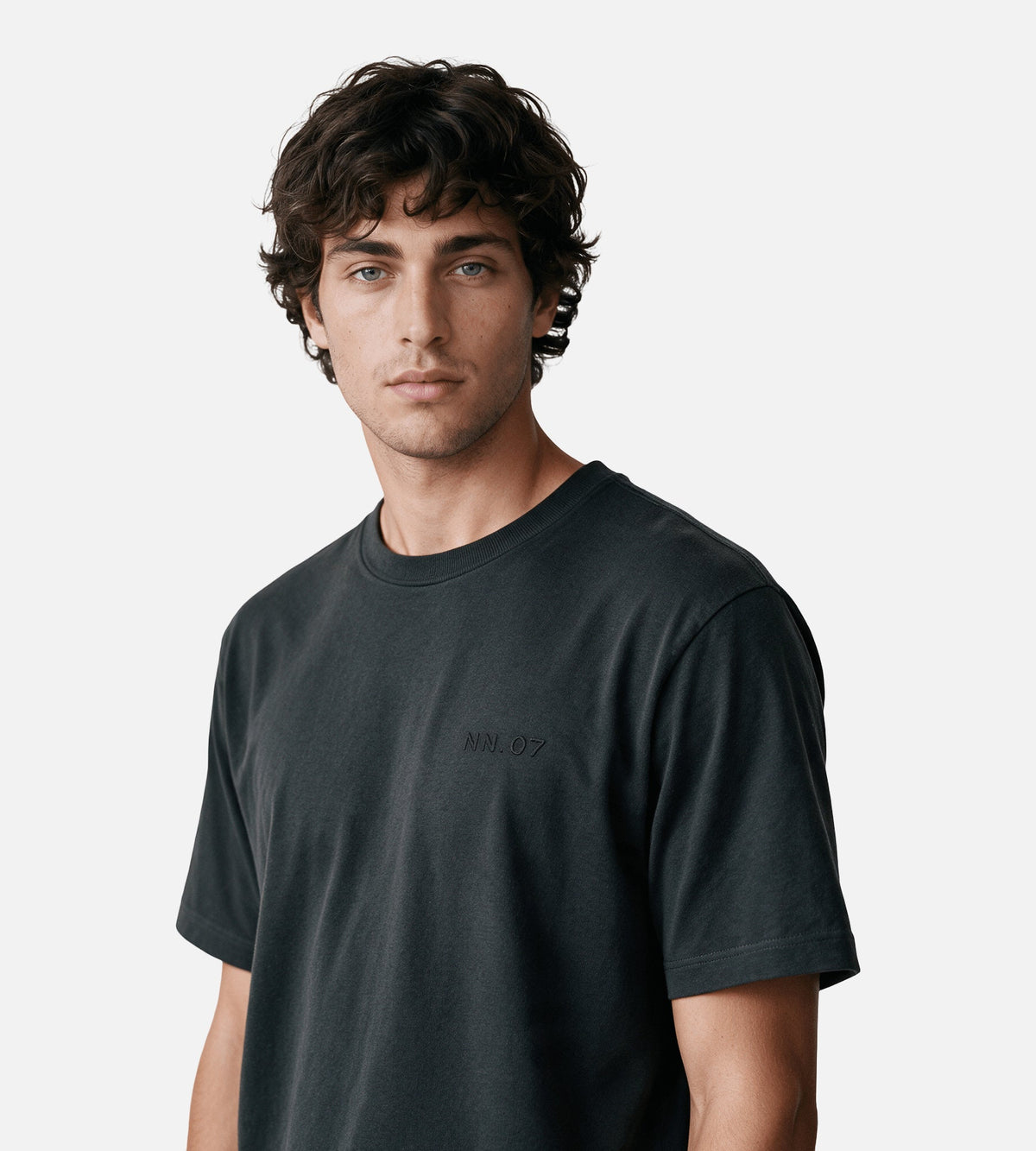 NN.07 Nat Logo Tee 3457 Charcoal Mist