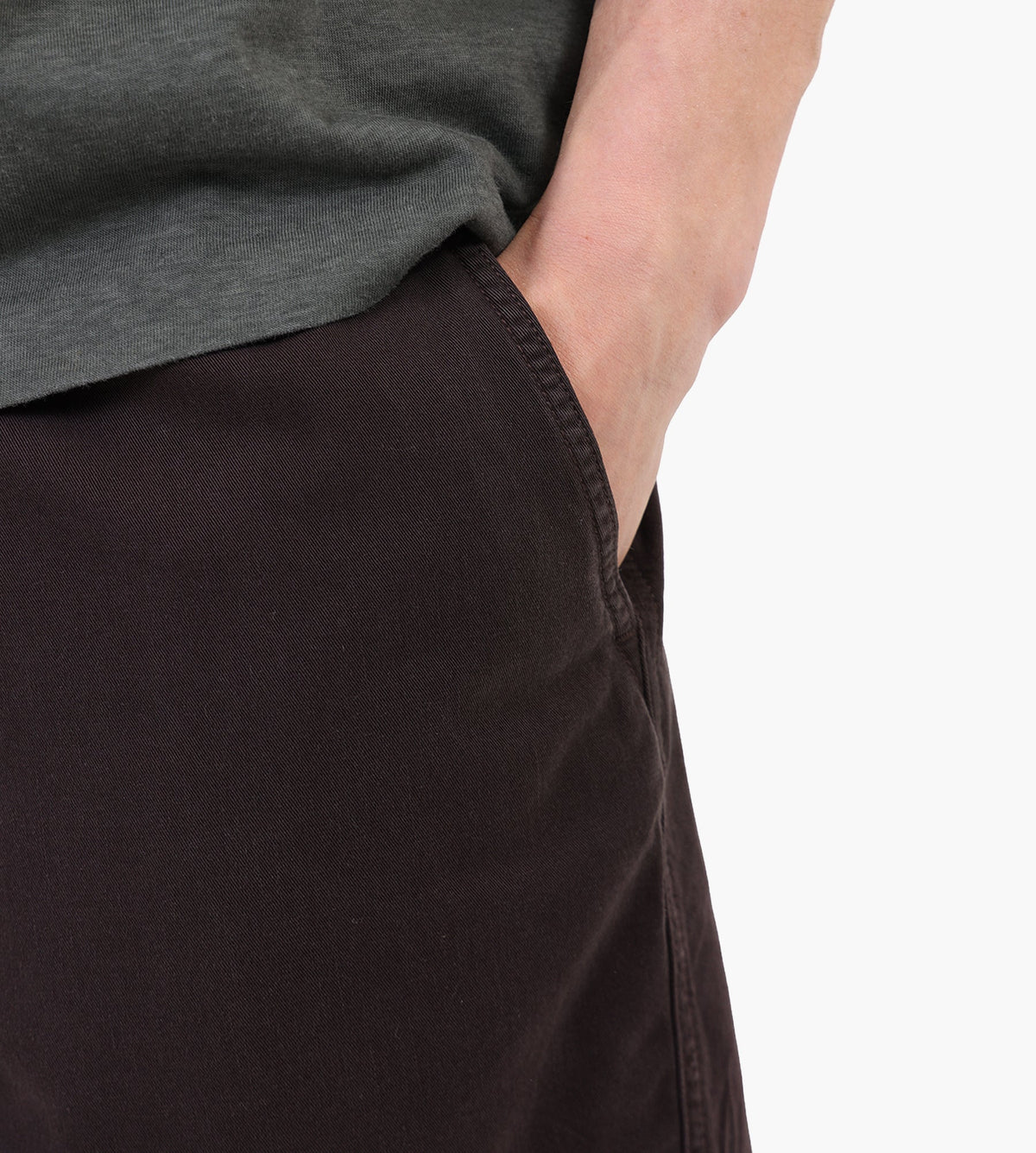 NN.07 Gregor Shorts 1154 Deep Truffle