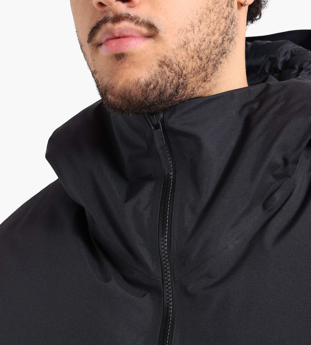 Veilance Monitor Down Coat M Black