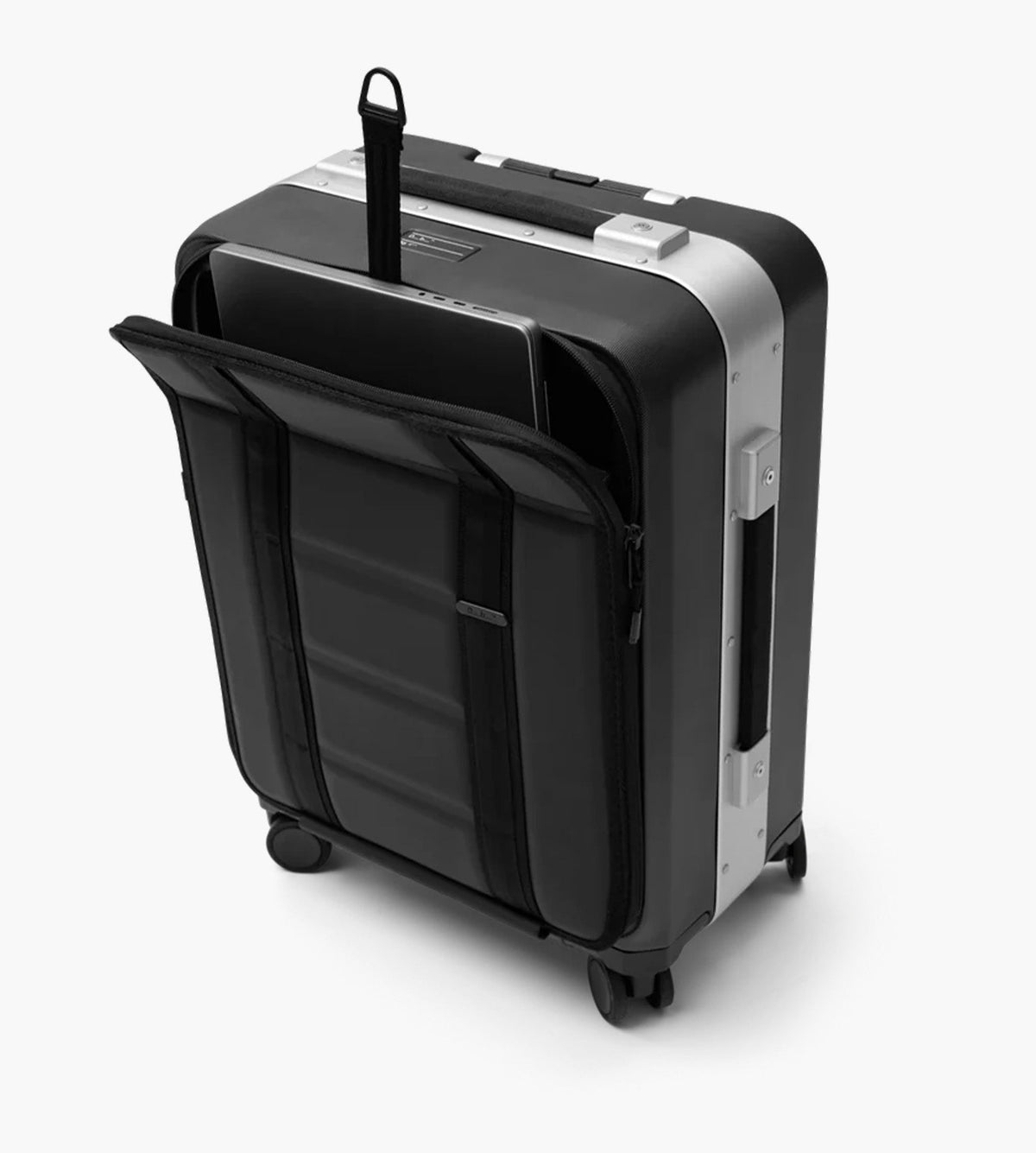 D__b__™ Ramverk Pro Front-access Carry-on Black Out