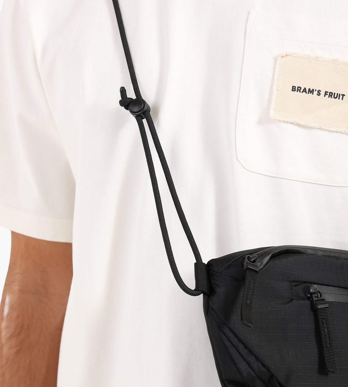 D__b__™ Roamer Pro Sling Bag 6L Black