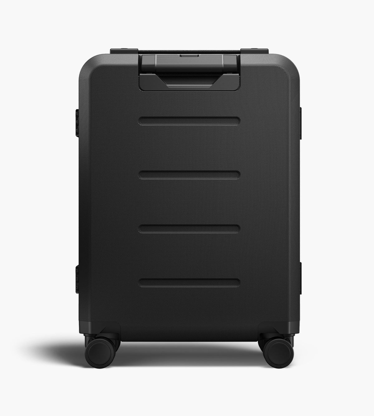 D__b__™ Ramverk Pro Carry-on Black Out